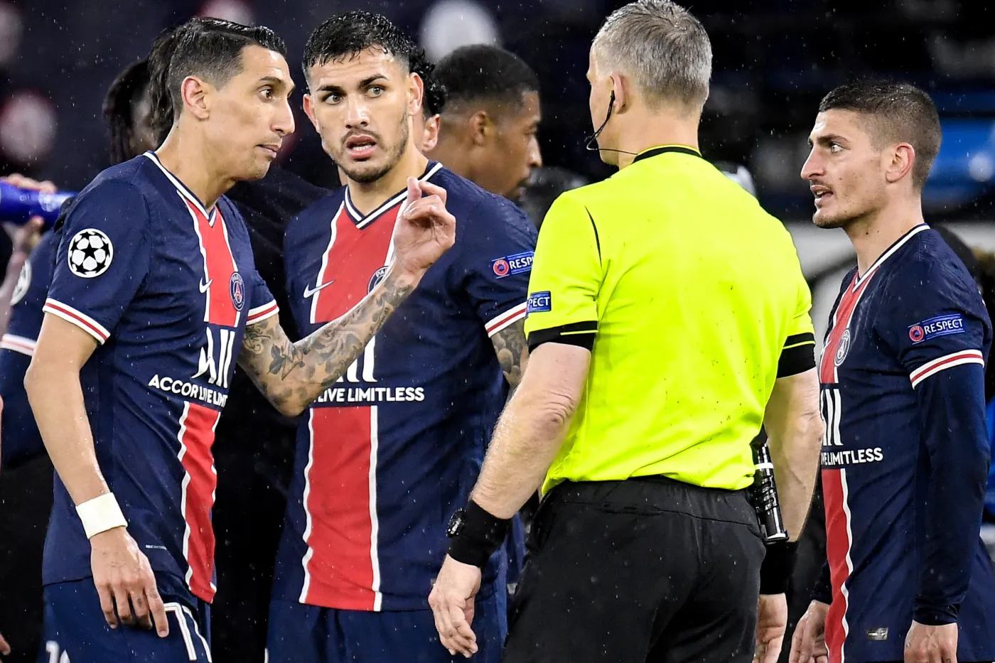 Piłkarze Paris Saint-Germain twierdzą, że sędzia ich zwyzywał