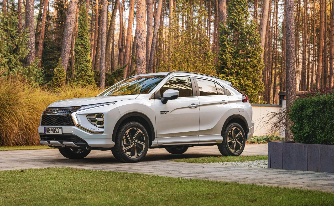 mitsubishi-eclipse-cross-phev-37116800.jpg