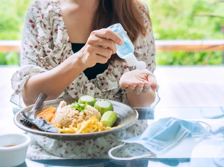 TAK pandemia zmieniła zwyczaje higieniczne Polaków. Trochę tego zostanie z nami na dłużej...