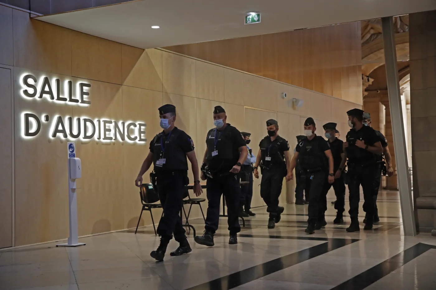 Proces pod specjalnym nadzorem