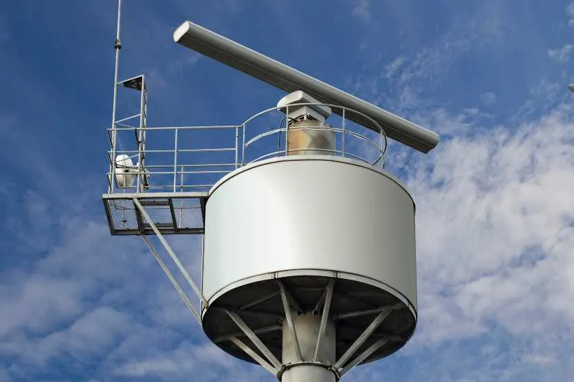 "Nagle stracił łączność i zniknął z radarów". W Rosji trwają poszukiwania samolotu