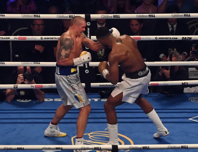 Usyk "zlał" Joshuę walce o trzy pasy mistrzowskie wagi ciężkiej