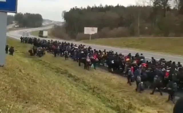 Największy szturm imigrantów na polską granicę. Żaryn zamieścił WIDEO