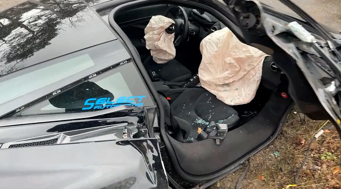 McLaren 720S rozbity w Otwocku. Auto za 1,5 mln zł na złom