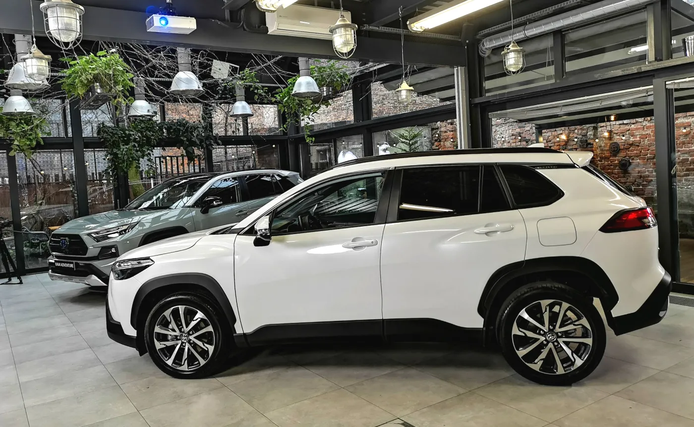toyota-corolla-cross-20-hybrid-37341653.jpg