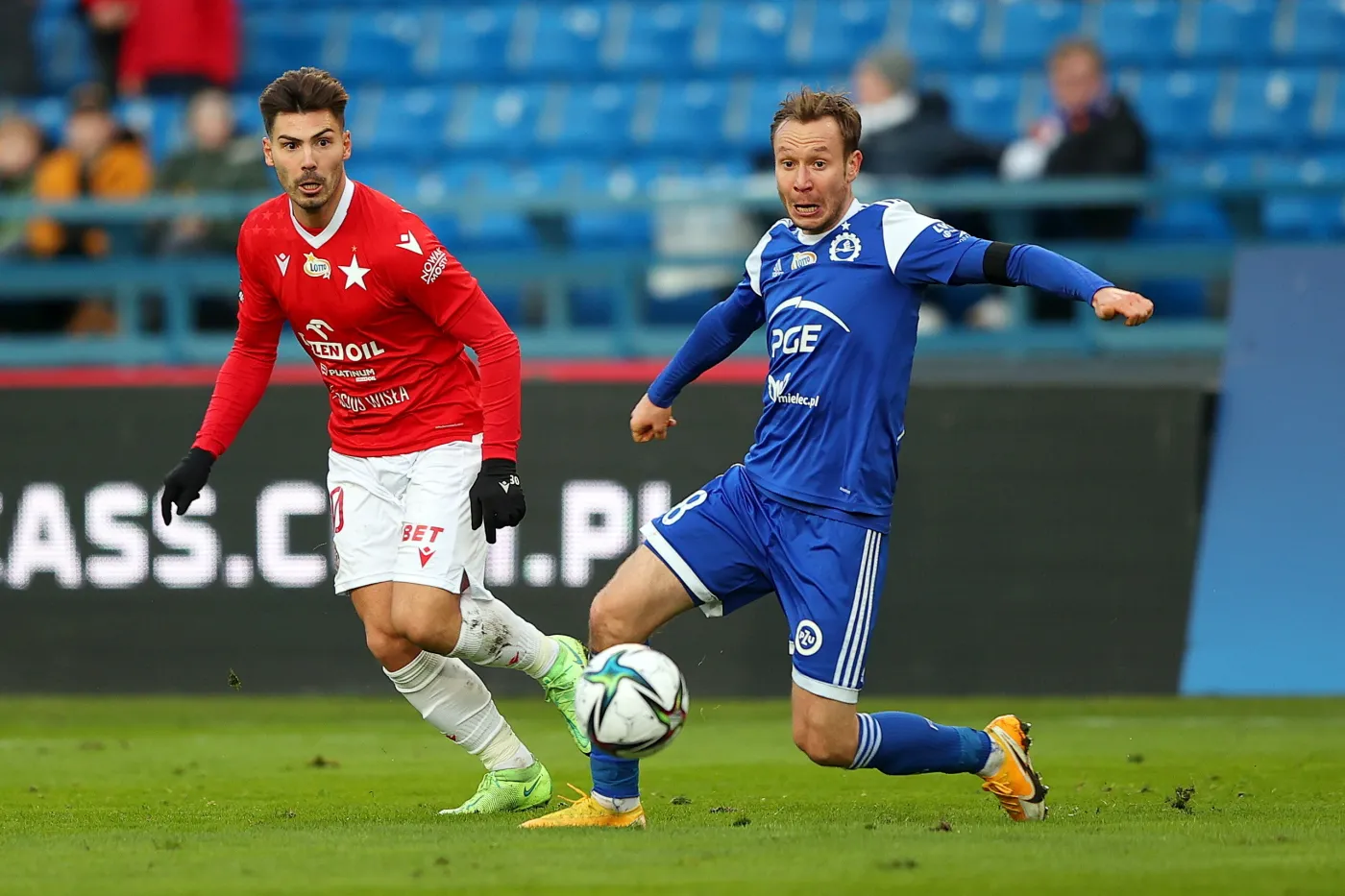 Ekstraklasa: Wisła Kraków przegrała ze Stalą Mielec