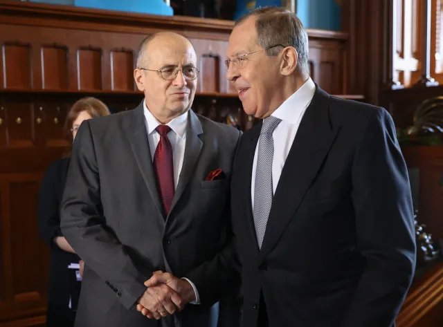 Rau spotkał się z Ławrowem. Moskwa: Nie jest to tak, jak nasi koledzy na Zachodzie usiłują przedstawić