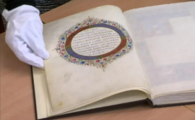 Poseł PiS chce przekazać Węgrom manuskrypt z XV wieku. Toruń nie chce oddać skarbu