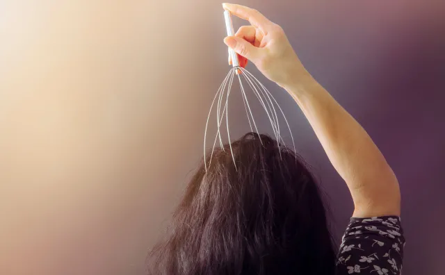 Jak wykonać relaksacyjny masaż głowy?