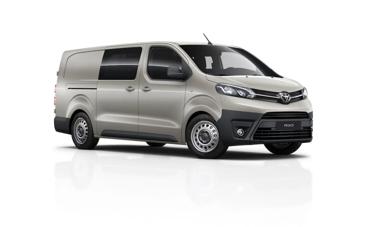 toyota-proace-furgon-brygadowy-37409854.jpeg