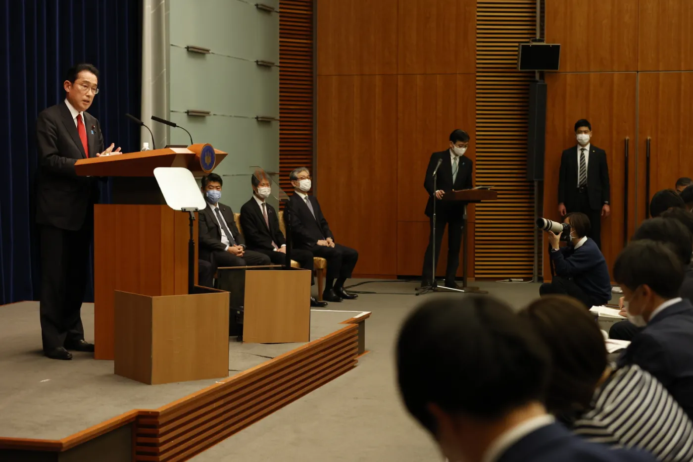 Japonia wydala rosyjskich dyplomatów. Premier ogłosił też nowe sankcje