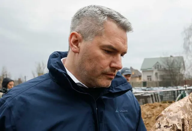 Burza w Austrii.  KE komentuje wizytę kanclerza Nehammera w Moskwie