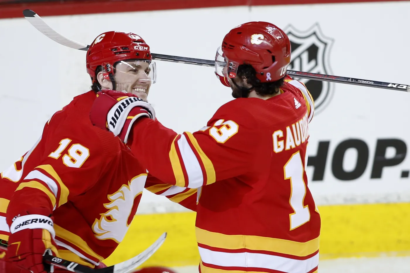 NHL. Efektowne zwycięstwo Flames na otwarcie drugiej rundy play-off