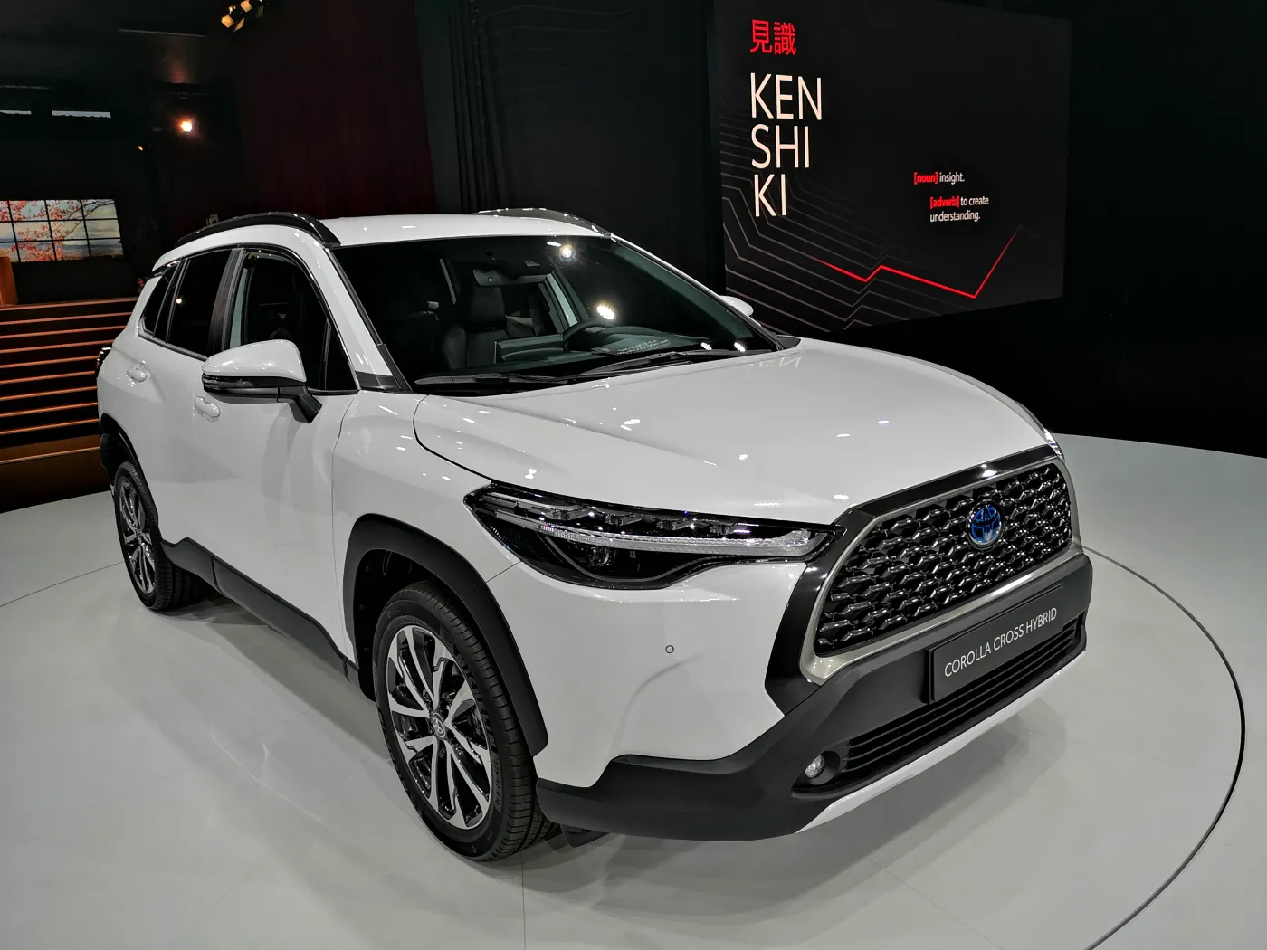 toyota-corolla-cross-20-hybrid-37308477.jpg
