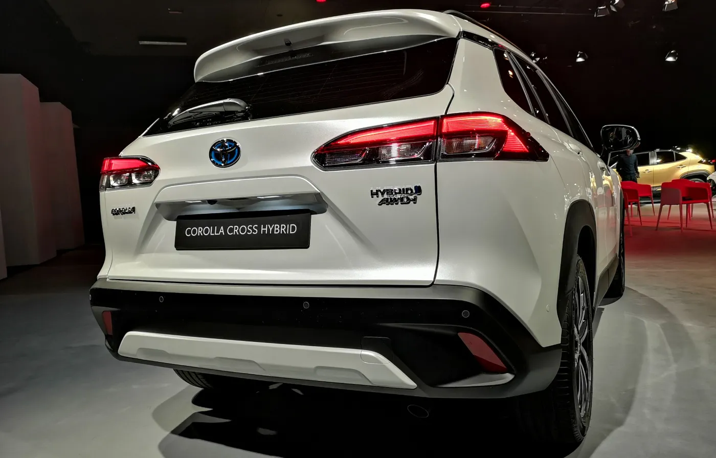 toyota-corolla-cross-20-hybrid-37308438.jpg