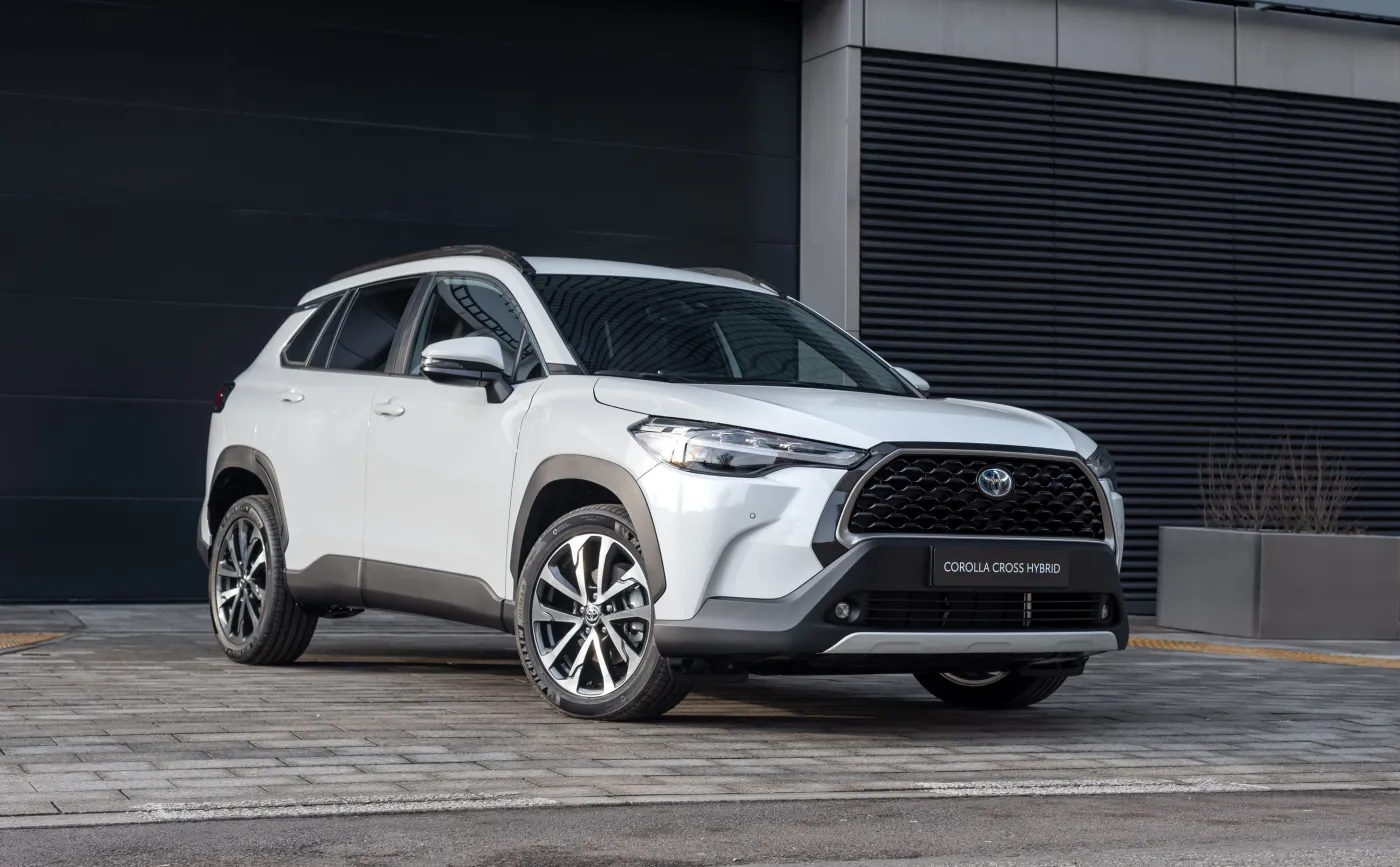 toyota-corolla-cross-20-hybrid-37520405.jpg