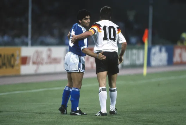 Lothar Matthaus oddał Argentynie koszulkę Diego Maradony