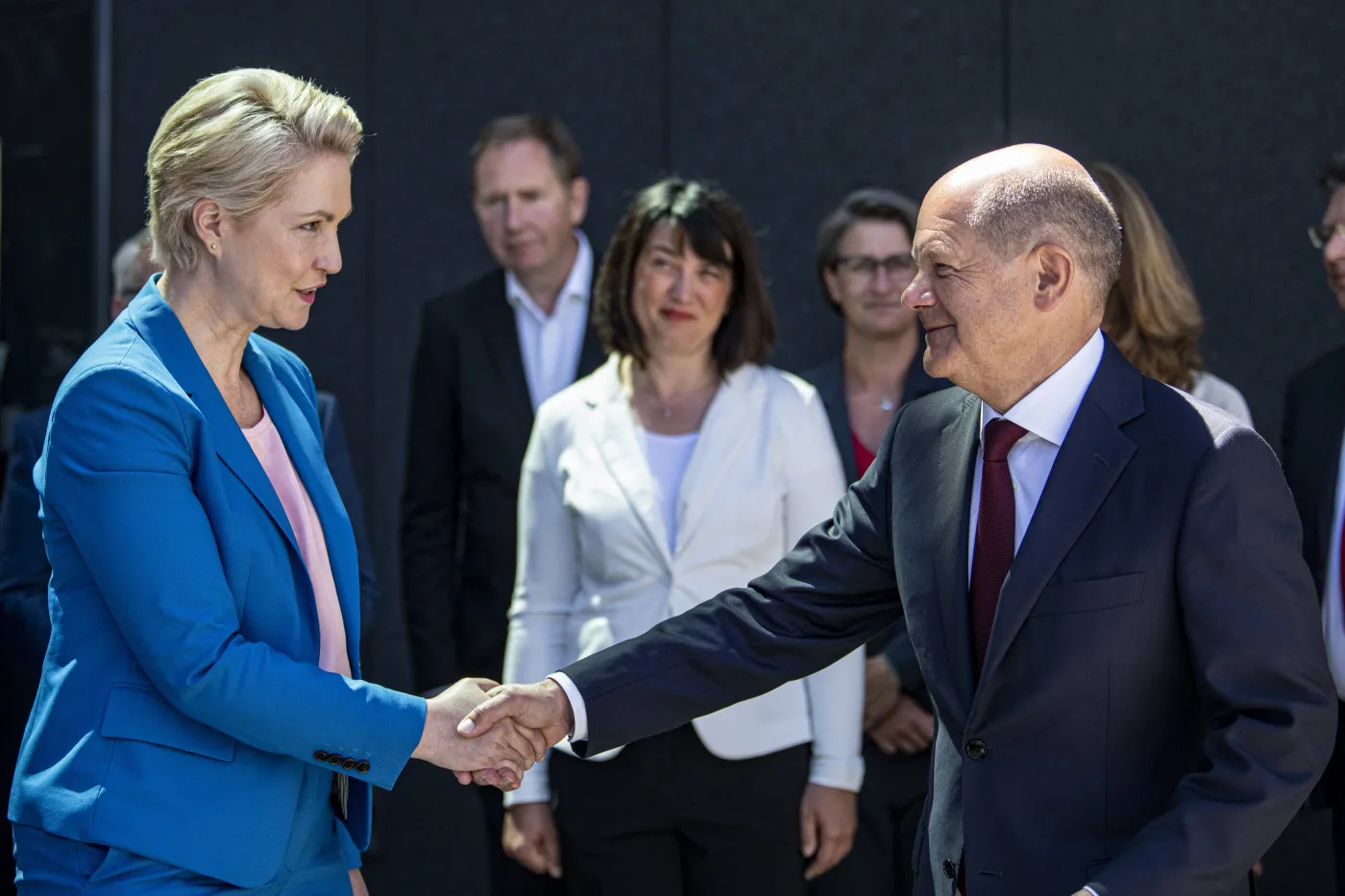 Wspierała Gazprom i Nord Stream 2. Mimo to pozostaje na stanowisku