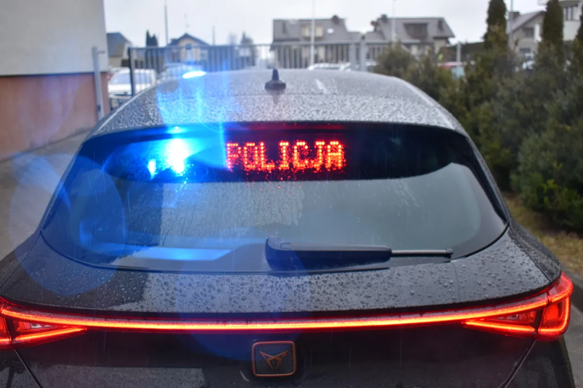 cupra-leon-z-wideorejestratorem-37559077.jpg