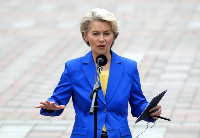Von der Leyen w "Bildzie" upomina rodzime Niemcy: Jeśli Ukraina prosi o czołgi, to trzeba jej je dać