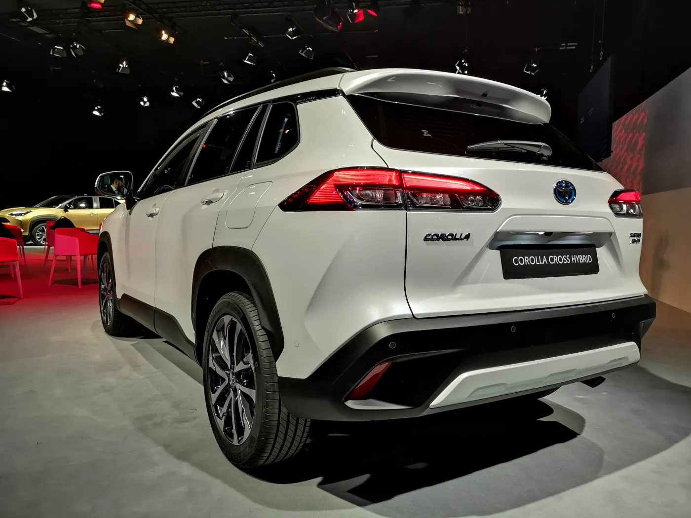 toyota-corolla-cross-20-hybrid-37308482.jpg