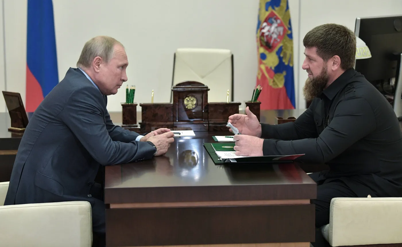 ISW: Krytyka Kadyrowa i Prigożyna pod adresem wojskowych pośrednio uderza w Putina