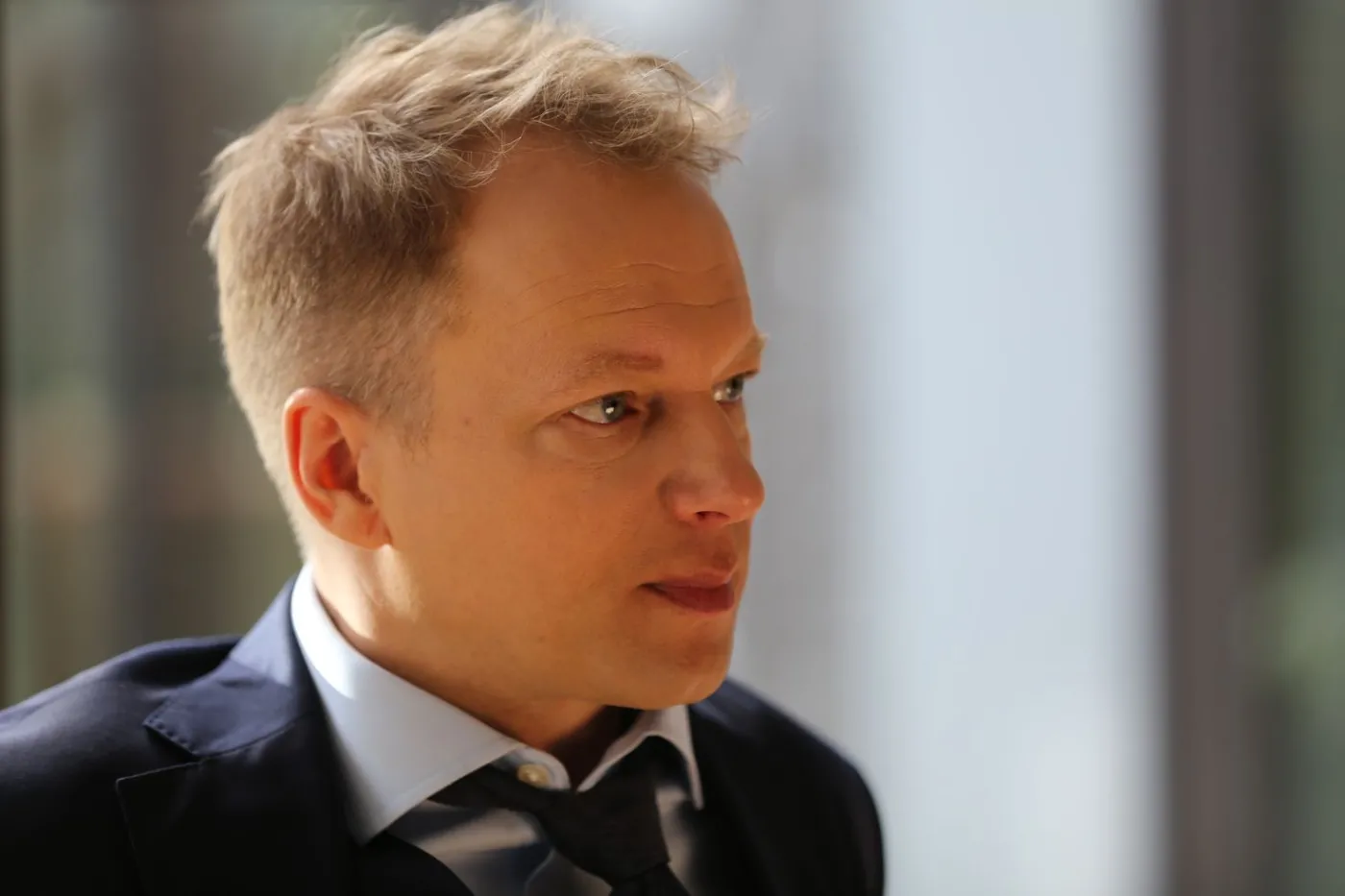 Stuhr o odznaczeniu dla Macierewicza: Tu by się przydała beatyfikacja