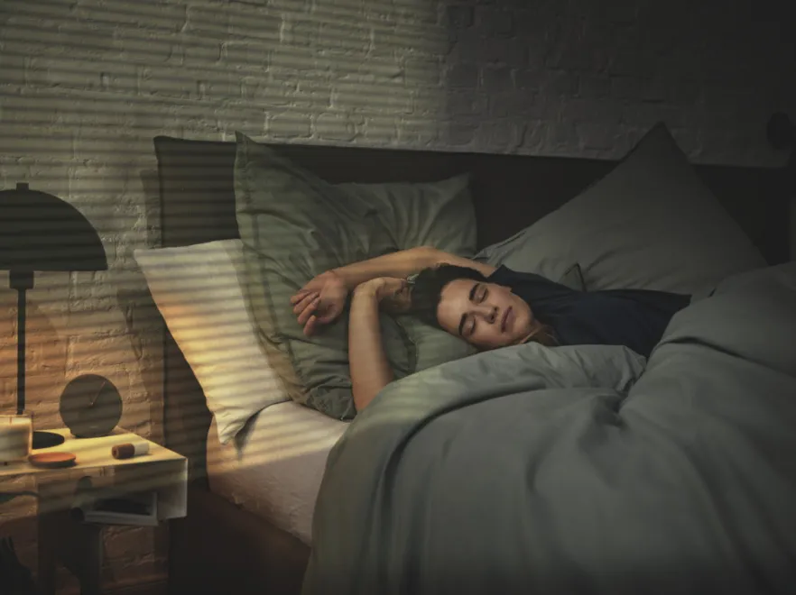 Niewyspany, bo nieszczęśliwy, czy odwrotnie? Zbadano, jak (nie) śpią Polacy...