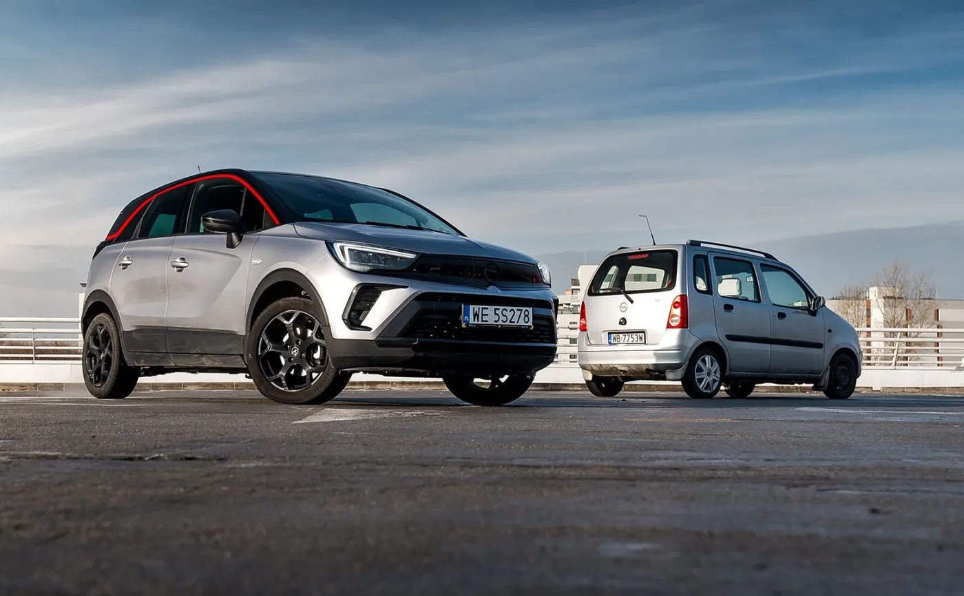 Opel Crossland czy Opel Agila? Nie tylko silnik i 20 lat różni te auta