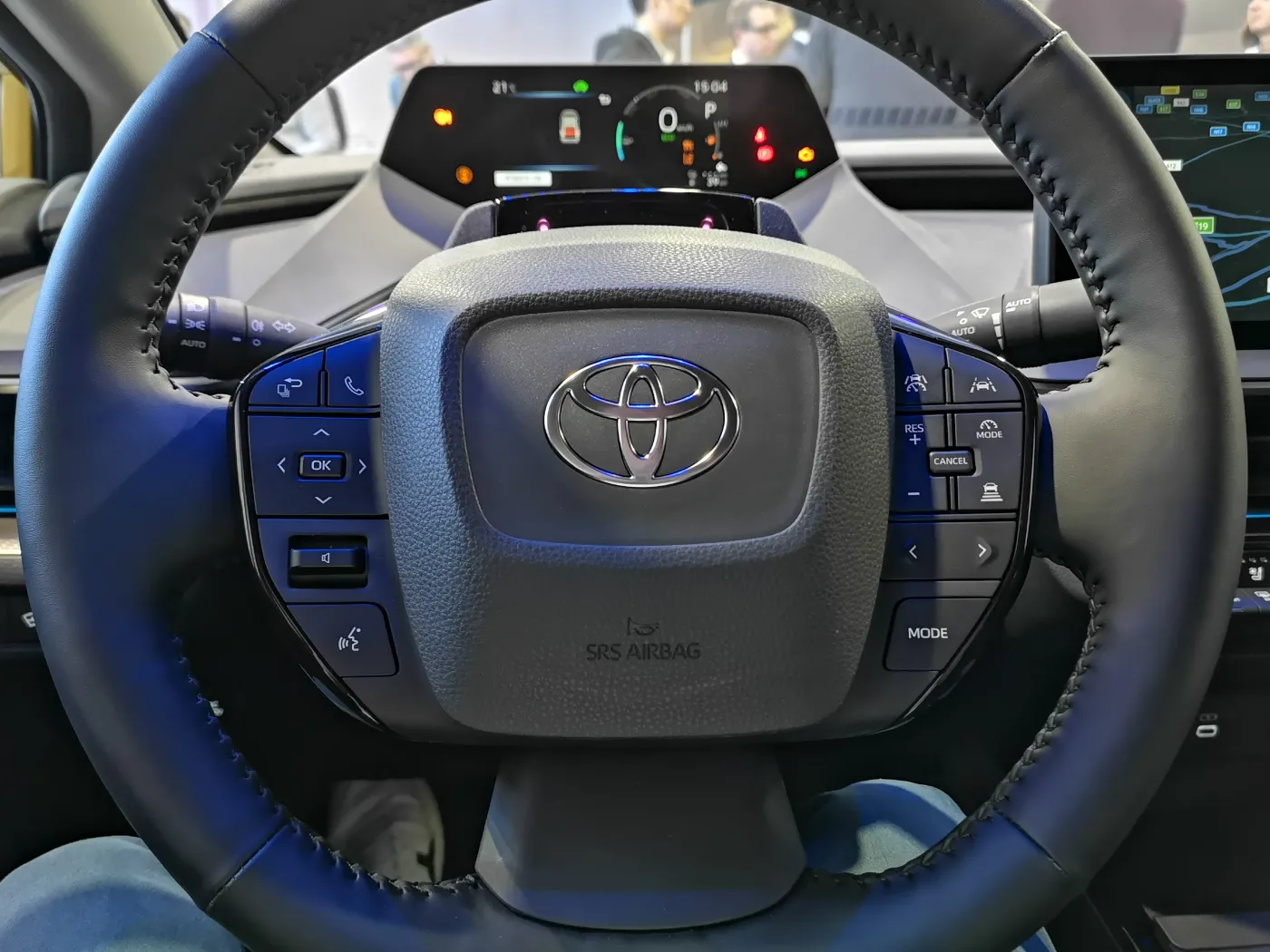 toyota-prius-nowej-5-generacji-37643106.jpg