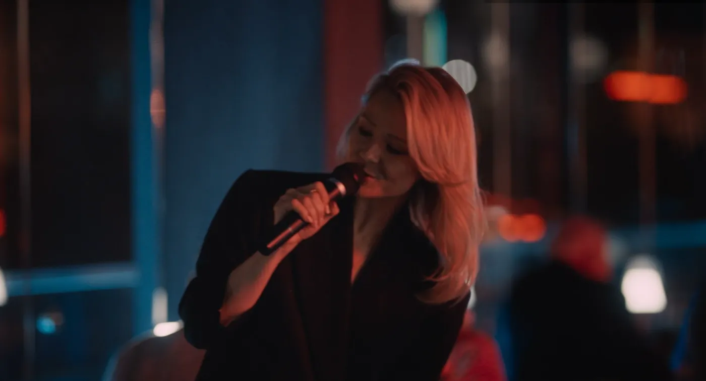 Anna Karwan w filmie "Skołowani"