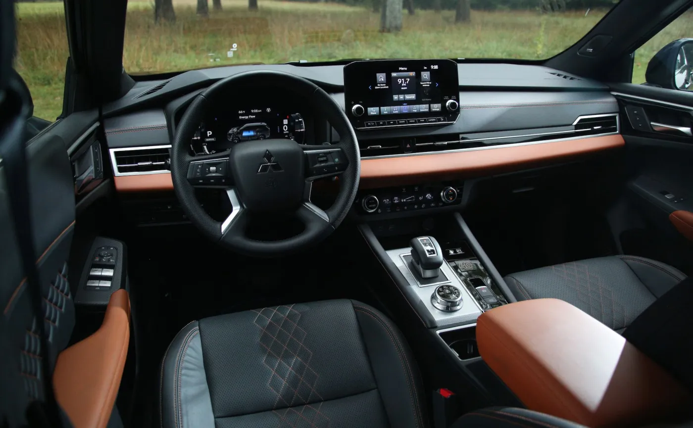 mitsubishi-outlander-phev2024-37737404.jpg