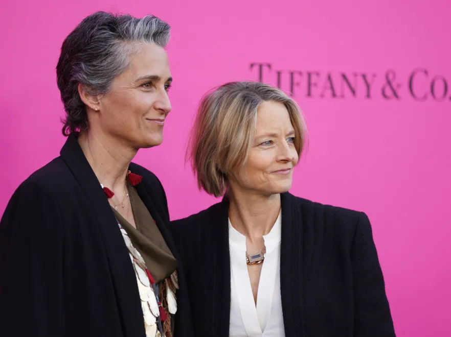 Piękna ona i piękna żona: Jodie Foster zabrała ukochaną na czerwony dywan [FOTO]