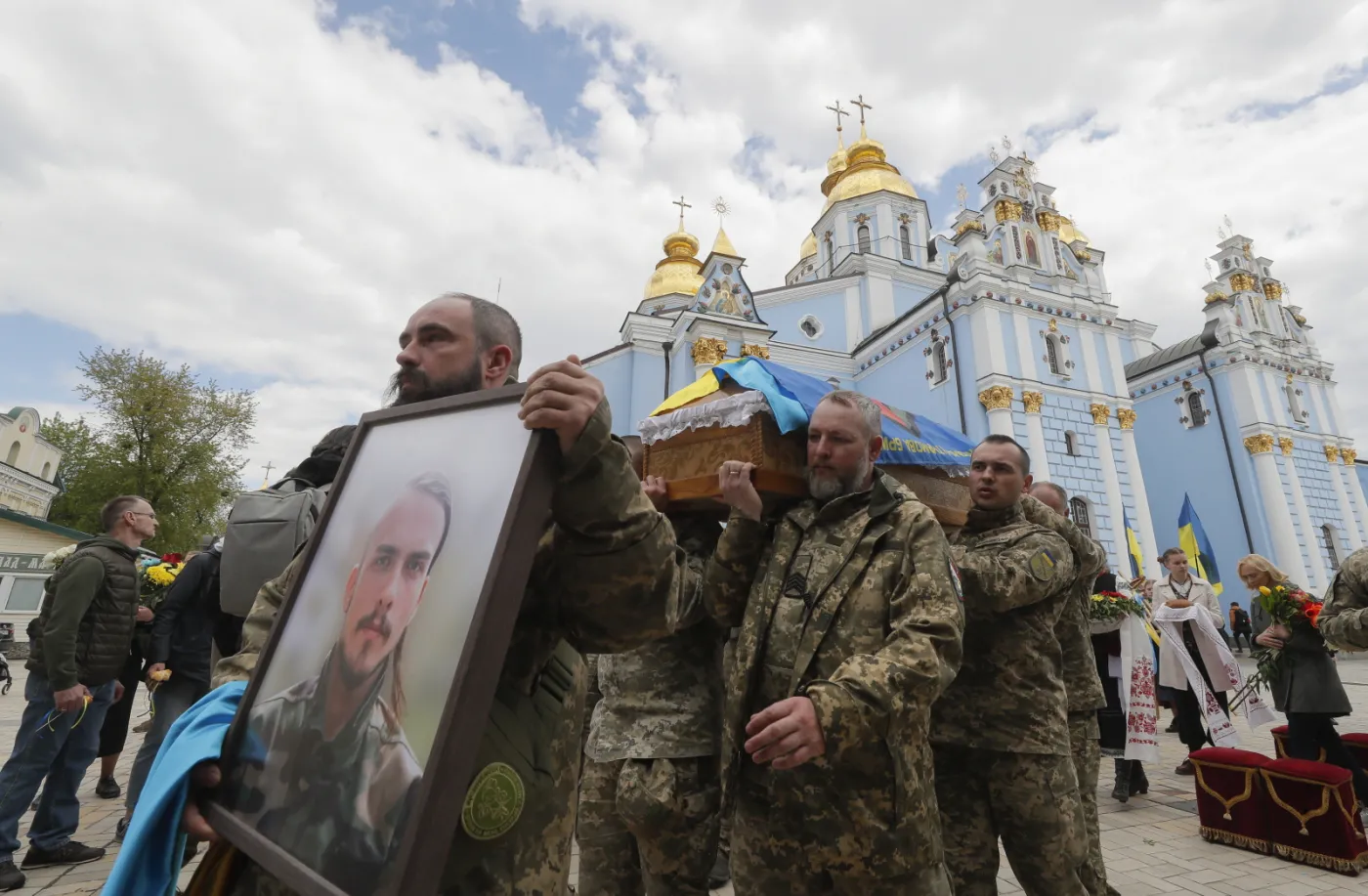 Czy nadal powinniśmy wspierać Ukrainę? SONDAŻ DLA DGP I RMF FM