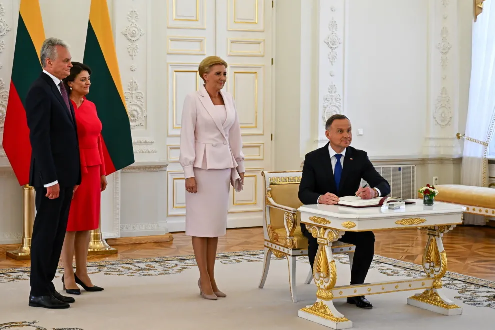 andrzej-duda-agata-kornhauserduda-gitanas-nauseda-diana-nausediene-37852933.jpg