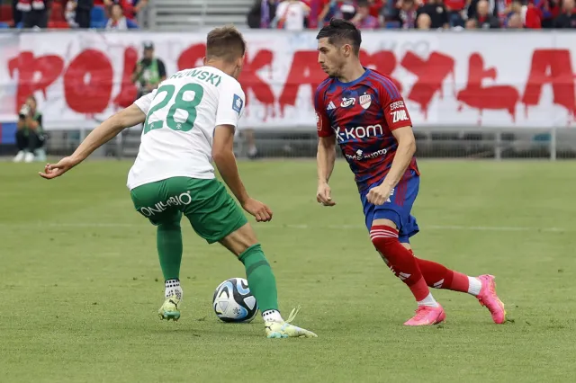 Niespodzianka w Częstochowie. Raków w końcówce uratował remis w meczu z Wartą [WIDEO]