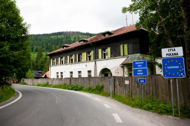 Państwa UE realnie ograniczają funkcjonowanie Schengen