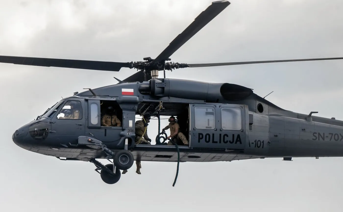 Śledztwo ws. incydentu z udziałem policyjnego Black Hawka. Powołano specjalny zespół prokuratorów