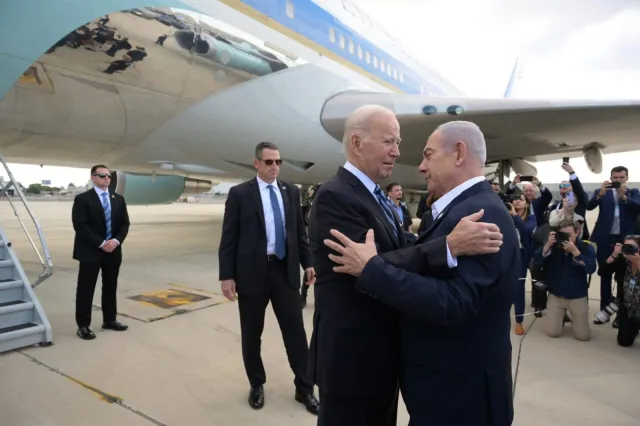 Biden w Izraelu o ostrzale szpitala w Strefie Gazy. "Wydaje się prawdopodobne, że..."