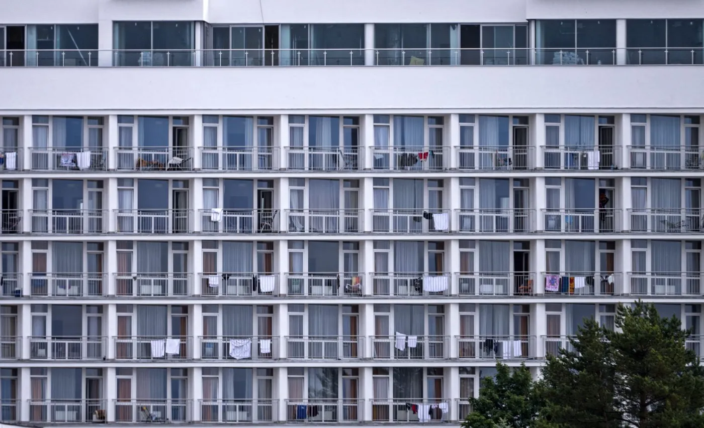 Czech i Słowaczka wypadli z balkonu sanatorium w Kołobrzegu. 21-latek zmarł w szpitalu