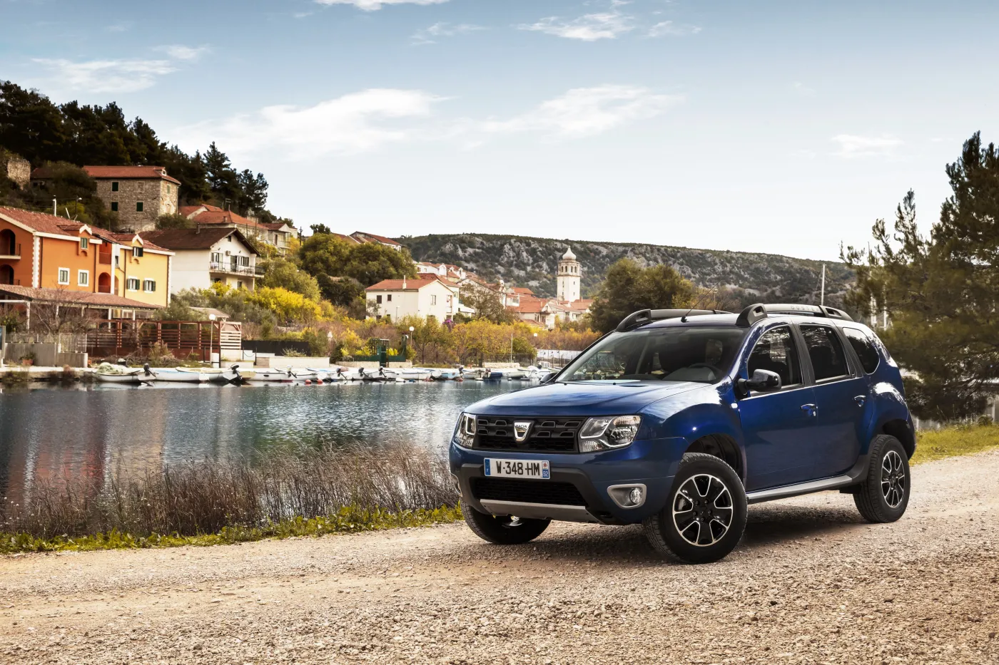 dacia-duster-zdjecie-pogladowe-37975945.jpeg
