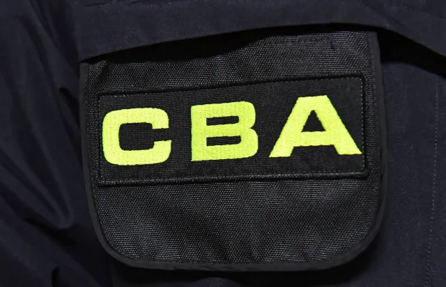 Funkcjonariusze CBA weszli do Rządowej Agencji Rezerw Strategicznych. "Na razie aresztują komputery"