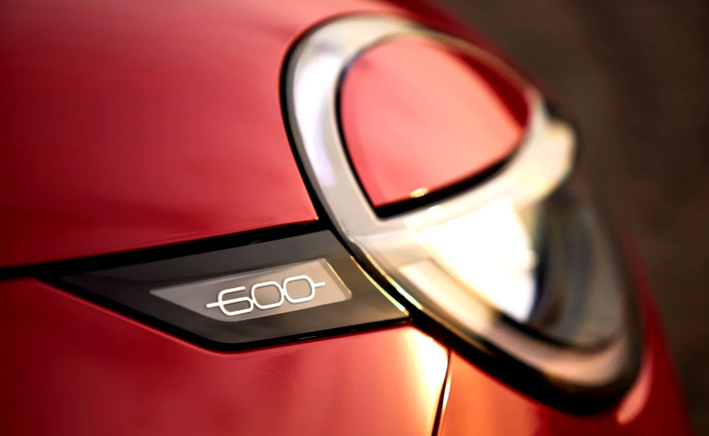 Nowy SUV już na rynku. Wygląda ekstra, silnik 1.2 Turbo będzie hitem