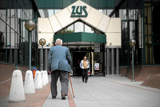 Nowy rok to dobra okazja, by podwyższyć emeryturę. Zobacz, jak to zrobić