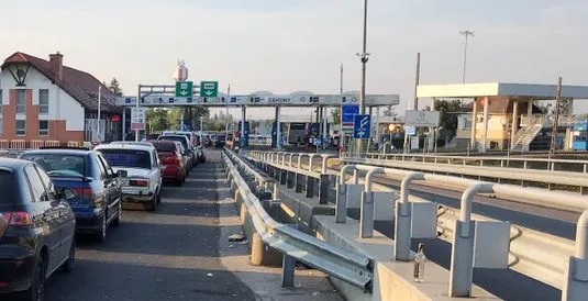 Akcja SBU na posterunku celnym. Skorumpowani celnicy wymuszali haracz...