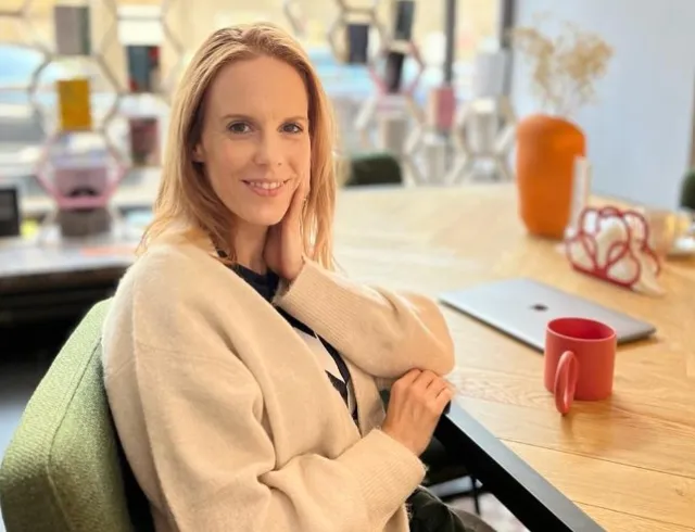 Żona Macieja Stuhra znowu prowokuje. Komentuje głodówkę Mariusza Kamińskiego