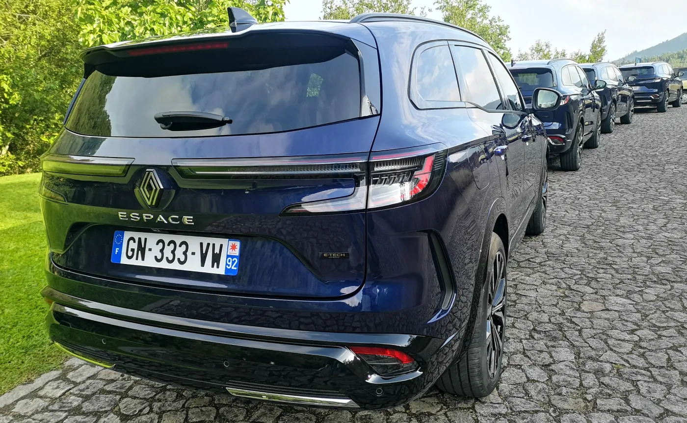 renault-espace-nowej-generacji-37944817.jpeg