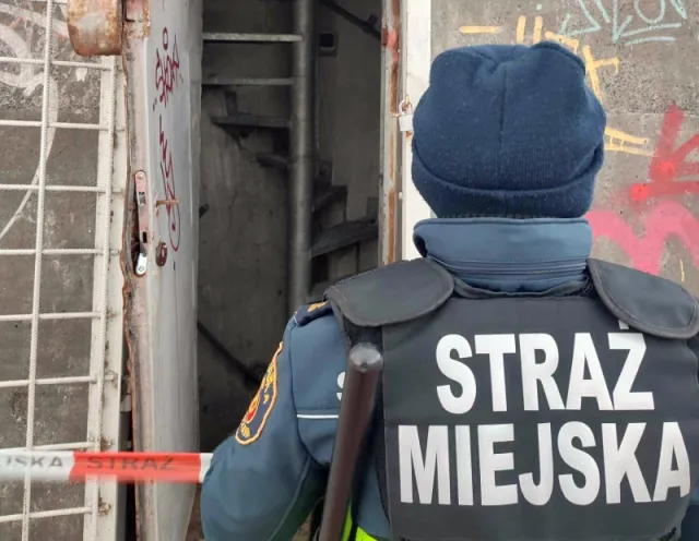 Warszawa: Nietypowe włamanie. Ktoś wtargnął do... mostu