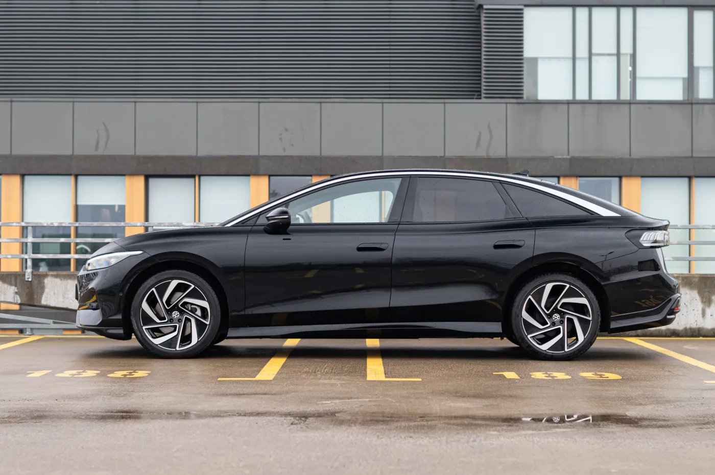 Nowy Volkswagen ID.7 i atak na Teslę! Ale którą? Test, wrażenia z jazdy