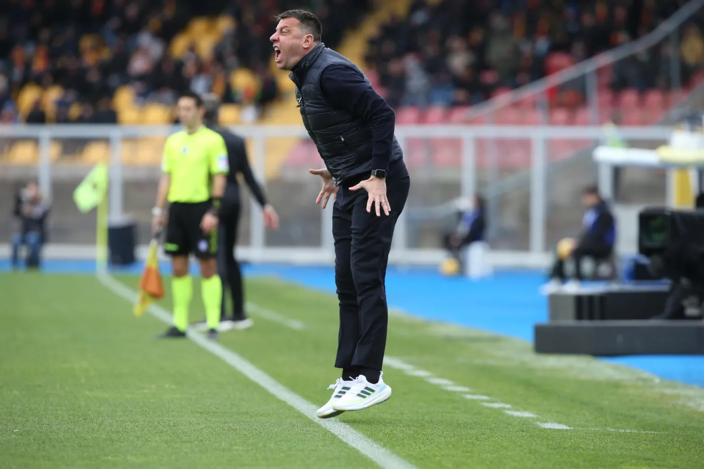 Skandal we Włoszech. Trener Lecce uderzył głową w twarz piłkarza Hellas Verona [WIDEO]